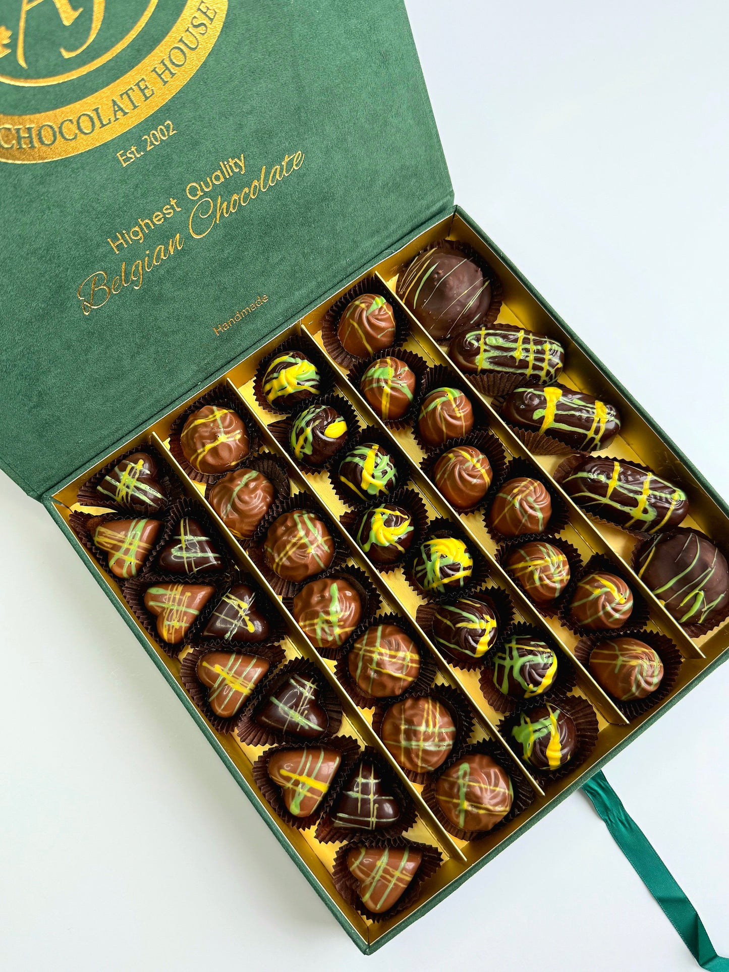 DUBAI saldainių kolekcija, prabangi didelė dėžutė, 540 gr.