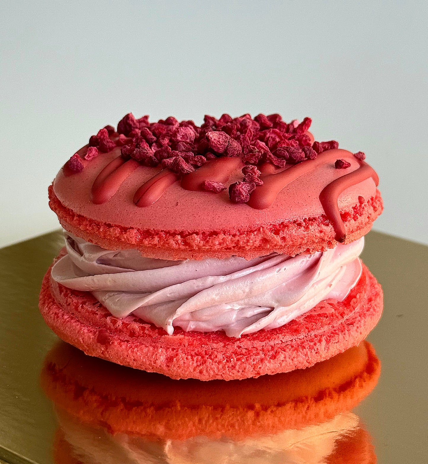 Didelių makarons skanėstų dėžutė, 12 vnt., 1 kg.