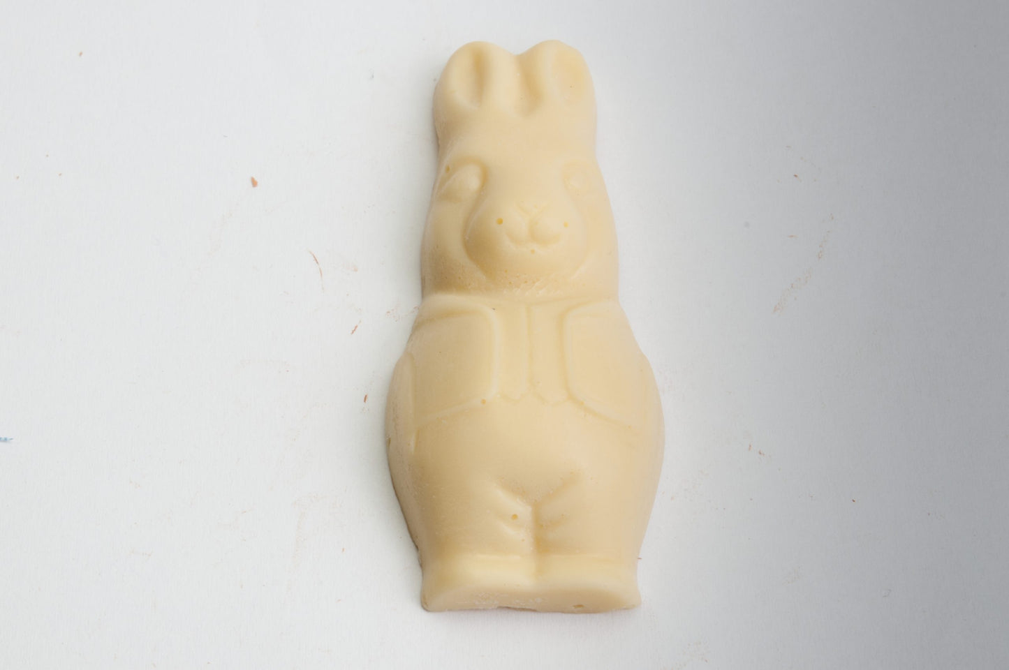 Valge šokolaadi komm "Kiškutis" Toote nr. 0056 (100 g)