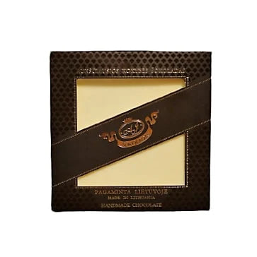 Aukščiausios kokybės baltojo ir pieniško šokolado plytelė su piešiniu 100 g.