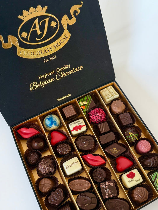 Saldainiai su Jūsų vardu "Myliu Tave" prabangi dėžutė 500 gr.