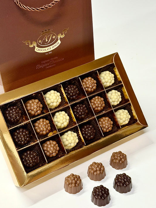 Kalėdiniai saldainiai su imbierinių sausainių įdaru, 180 gr.