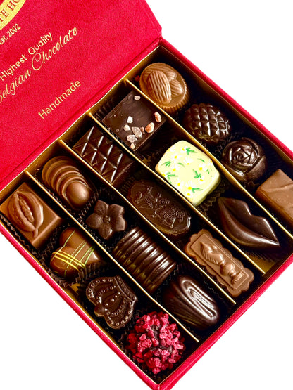 Šokoladinių saldainių asorti, raudona maža dėžutė, 230 g