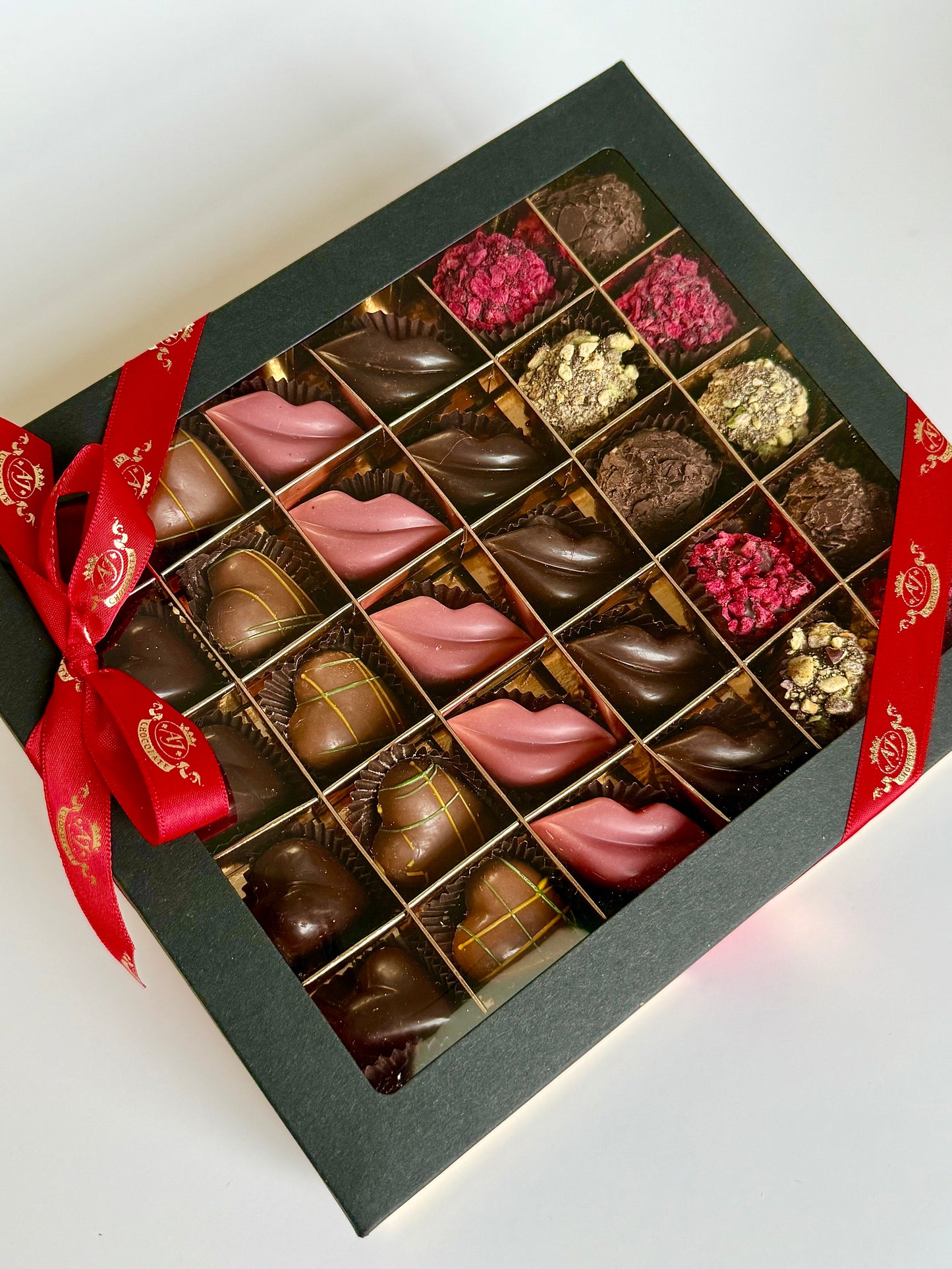 Belgiškų saldainių asorti "Lūpos ir širdelės", 330 gr.