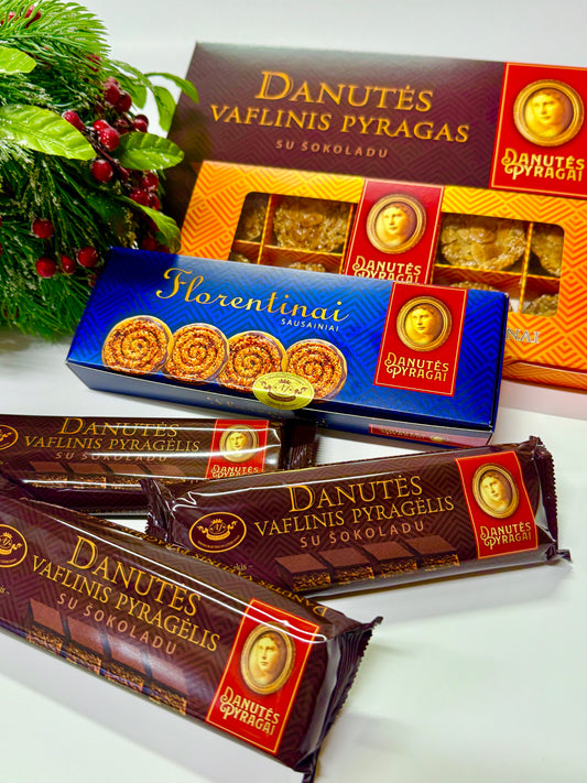 Danutės rinkinys + 3 vafliniai pyragėliai NEMOKAMAI