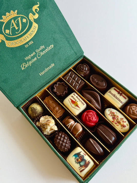 Su Mokytojų diena! Prabangi dėžutė su rankų darbo šokoladiniais saldainiais, 230 gr.